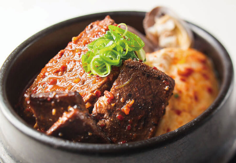 Please don’t miss out on trying one of our bestselling items, “Kobe beef Sundubu jjigae (Korean tofu stew)”!