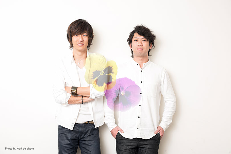 アコースティックデュオ  にこいち
自主制作時代CD『ナキムシピエロ』2011年 にこいち 兵庫県の魅力を発信するアコースティックデュオ、等身大の