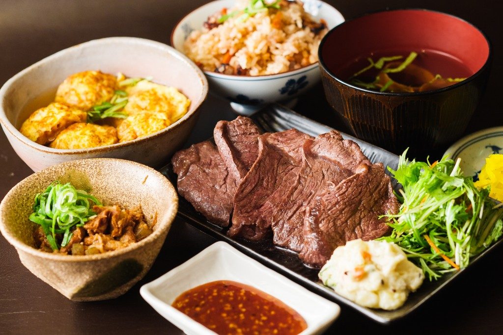 能充分享受神戶美食的「盡享神戶美味套餐」，非常受歡迎！