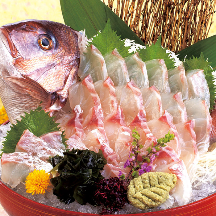 We can prepare special whole sea bream sashimi for anniversaries. <br />
(Must be reserved in advance)