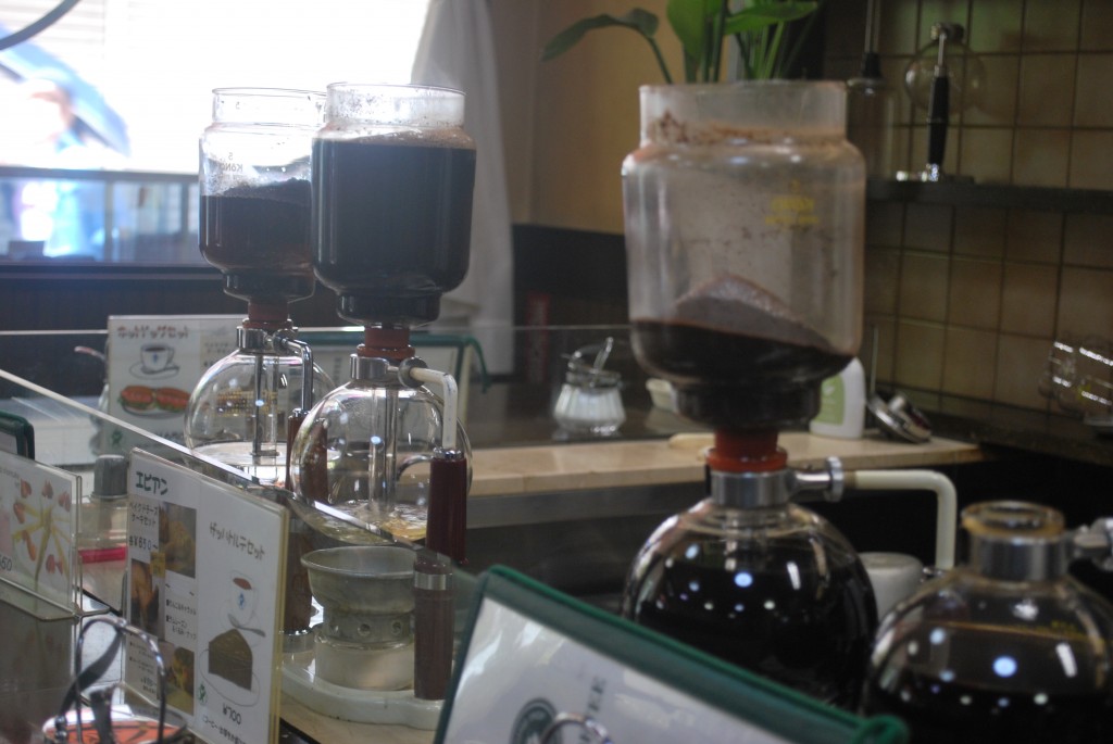 Siphon brewing coffee. Their high-quality delicious coffee has had its worth proven by their long history. 