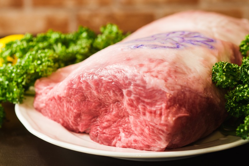 A5 grade beef steak starts from 4,800 JPY (130g) 