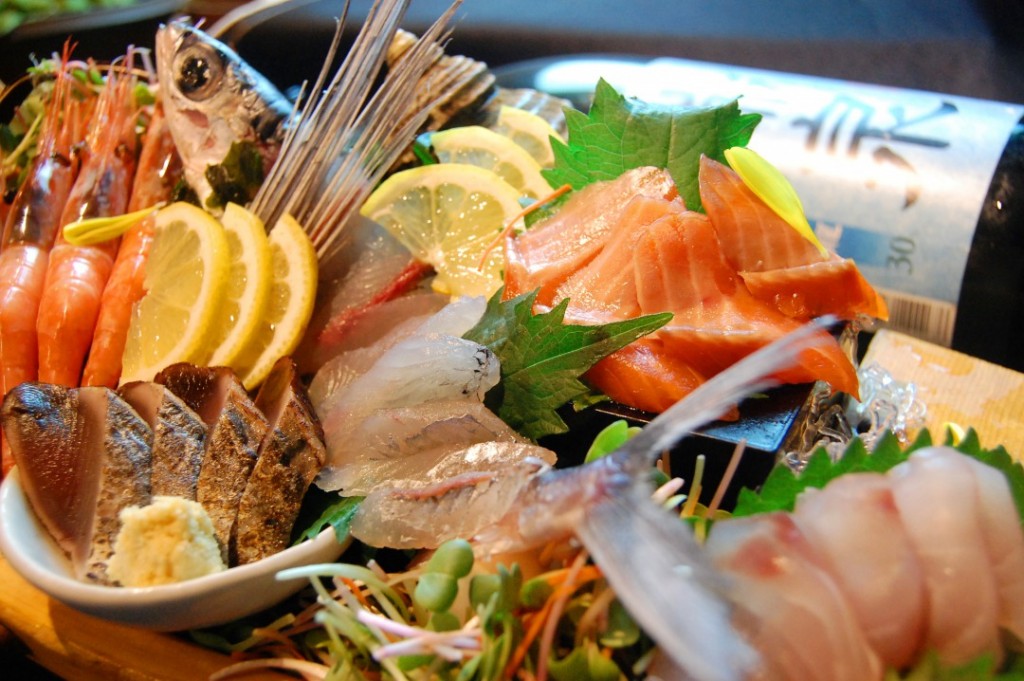 Super fresh seafood directly from fisheries! Assorted sashimi platter. 