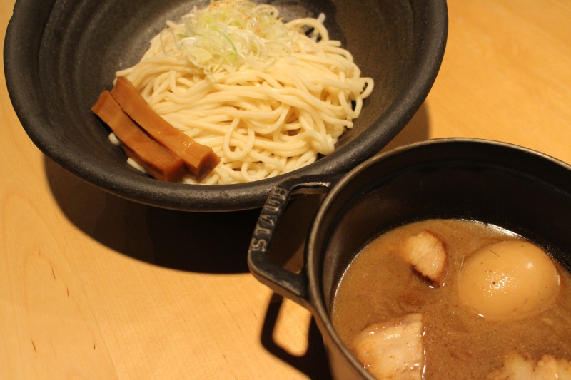 Popular menu! Ajitama (egg) tsukemen 830 JPY (tax included)